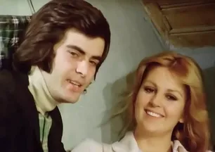 Oh Olsun'un Alev'i Hale Soygazi güzelliğiyle zamana meydan okuyor! 