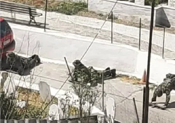 Yunanistan'dan tehlikeli tahrik! Türk köyüne asker gönderdiler...
