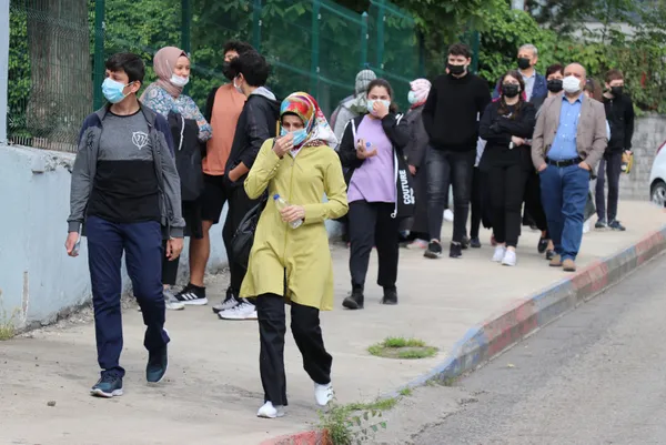 lgs-sona-erdi-sonuclar-ne-zaman-aciklanacak-1622974456827.jpg Son dakika: LGS sona erdi! Sonuçlar ne zaman açıklanacak? - 3