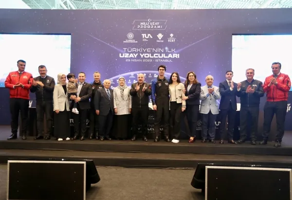 Türkiye'nin ilk uzay yolcuları Alper Gezeravcı ve Tuva Cihangir Atasever oldu! 36 bin kişi arasından seçildiler - 9
