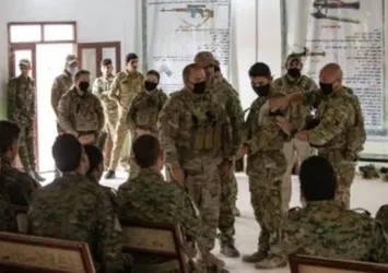 ABD askerlerinden PKK'lı teröristlere eğitim!