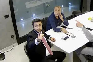 Kapalıçarşı’da derin tiyatro