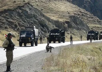 Tunceli'de 20 terörist sıkıştırıldı!