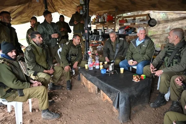 Katilden katile destek! Eski ABD Başkan Yardımcısı Mike Pence top mermisine İsrail için yazdı