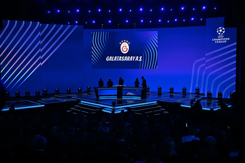 galatasaray-ve-fenerbahcenin-sampiyonlar-ligi-yolundaki-rakipleri-belli-oldu-1787855614155.jpg Galatasaray ve Fenerbahçe’nin Şampiyonlar Ligi yolundaki rakipleri belli oldu - 2