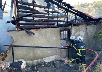 Tokat'ta bir evde çıkan yangın söndürüldü