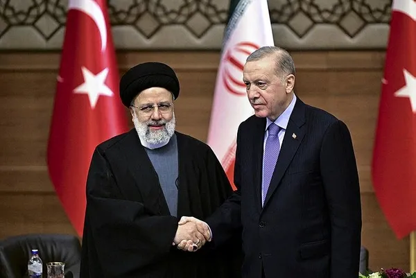 baskan-erdogan-turkiye-iran-is-forumunda-konustu-yeni-sinir-kapilari-gundemimizde-1706125088675.jpeg Başkan Erdoğan Türkiye-İran İş Forumu'nda konuştu: Yeni sınır kapıları gündemimizde - 10