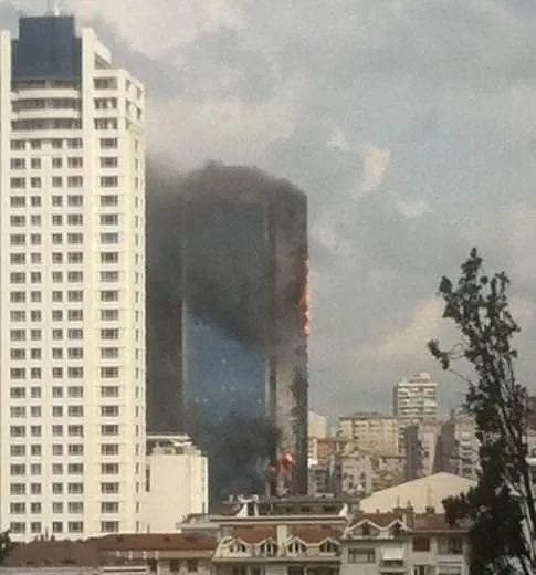 Polat Tower’da yangın