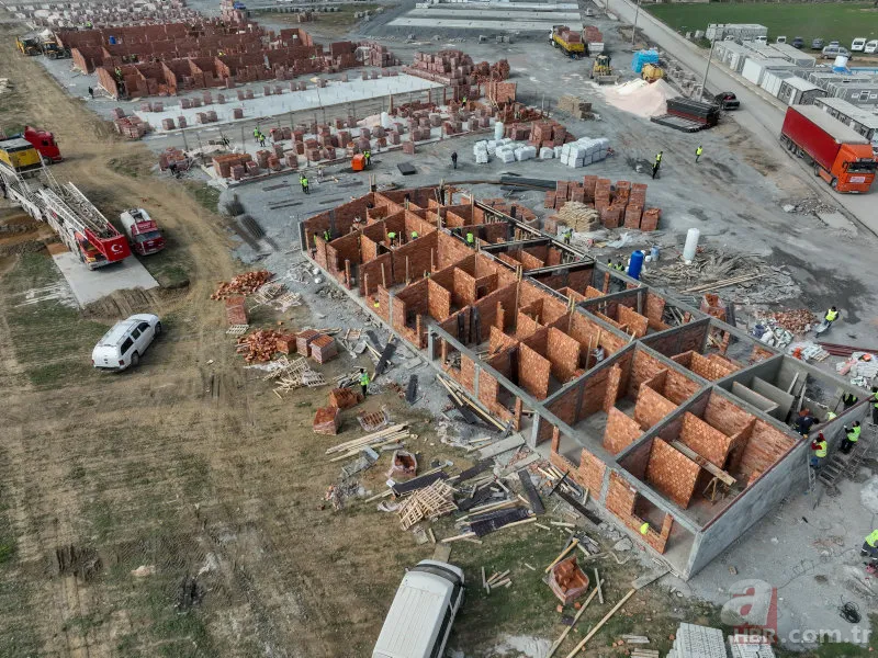 Çevre, Şehircilik ve İklim Değişikliği Bakanı Murat Kurum hazırlıkları anlattı! 250 bin konut hemen yapılacak 20