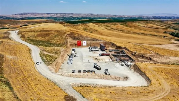 son-dakika-tpaoya-14-ilde-petrol-arama-ruhsati-iste-liste-1704782911822.jpg TPAO 14 ilde petrol arayacak! İşte o liste... - 1