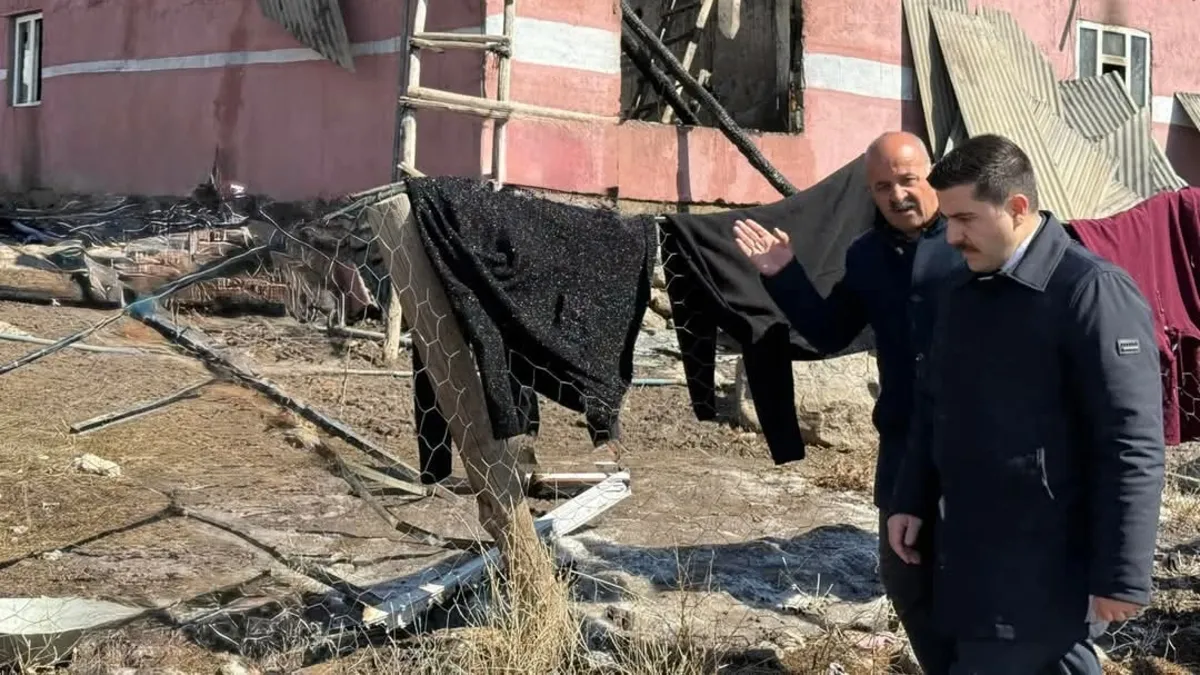 Özalp'ta yangın maddi hasara yol açtı