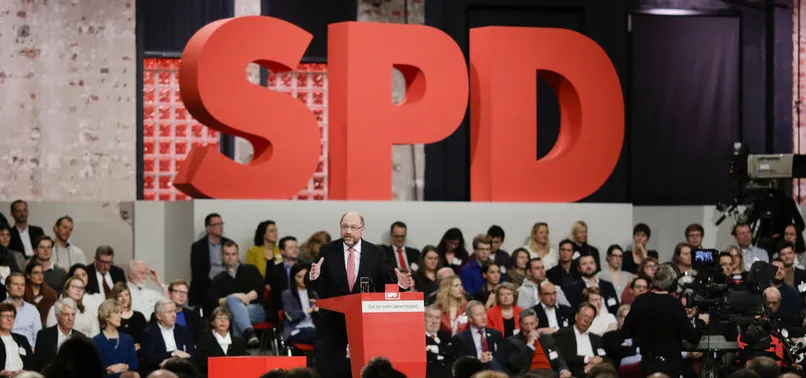 Almanya'da bomba paniği