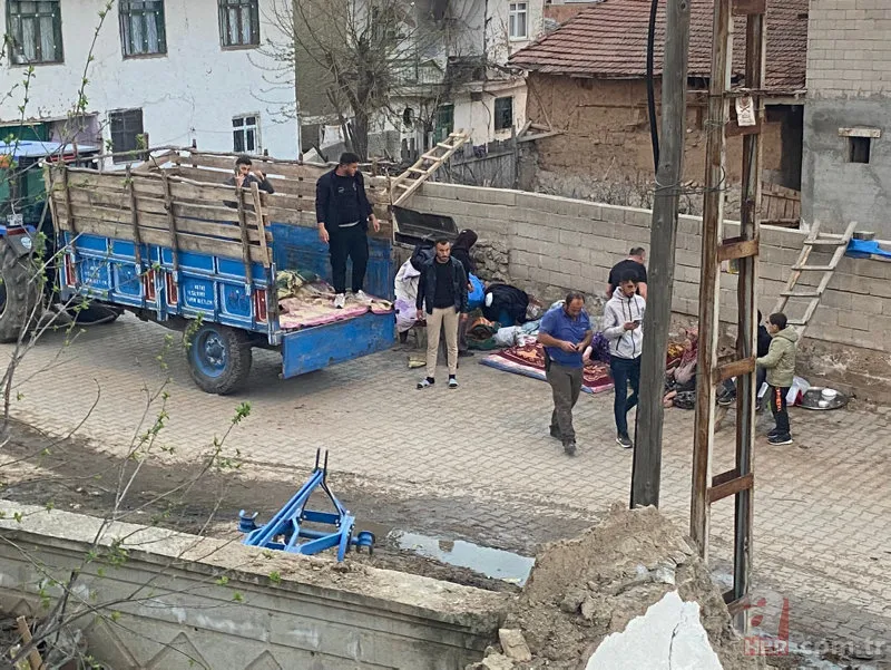 Tokat'ta 5,6 büyüklüğünde deprem! Bölgeden ilk fotoğraflar geldi 19