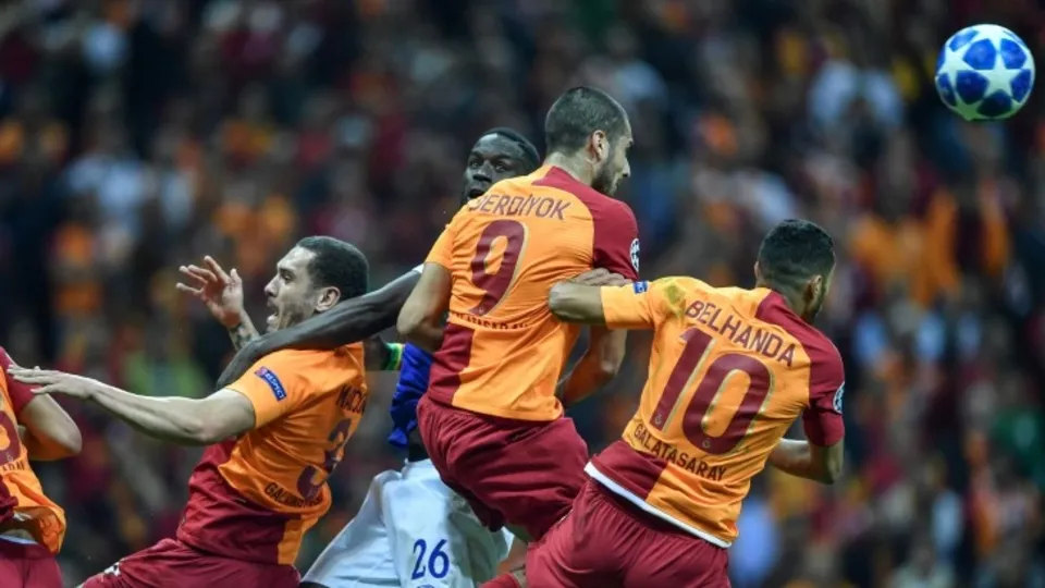 Galatasaray'da Eren Derdiyok ile yollar ayrılıyor