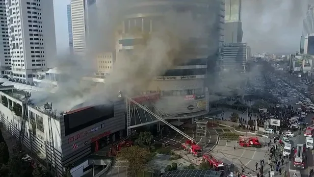 METROCITY YANGIN SON DAKİKA: Metrocity AVM’de neden yangın çıktı? Söndürüldü mü? Levent’te AVM yangını son durum ne: Yaralı var mı?