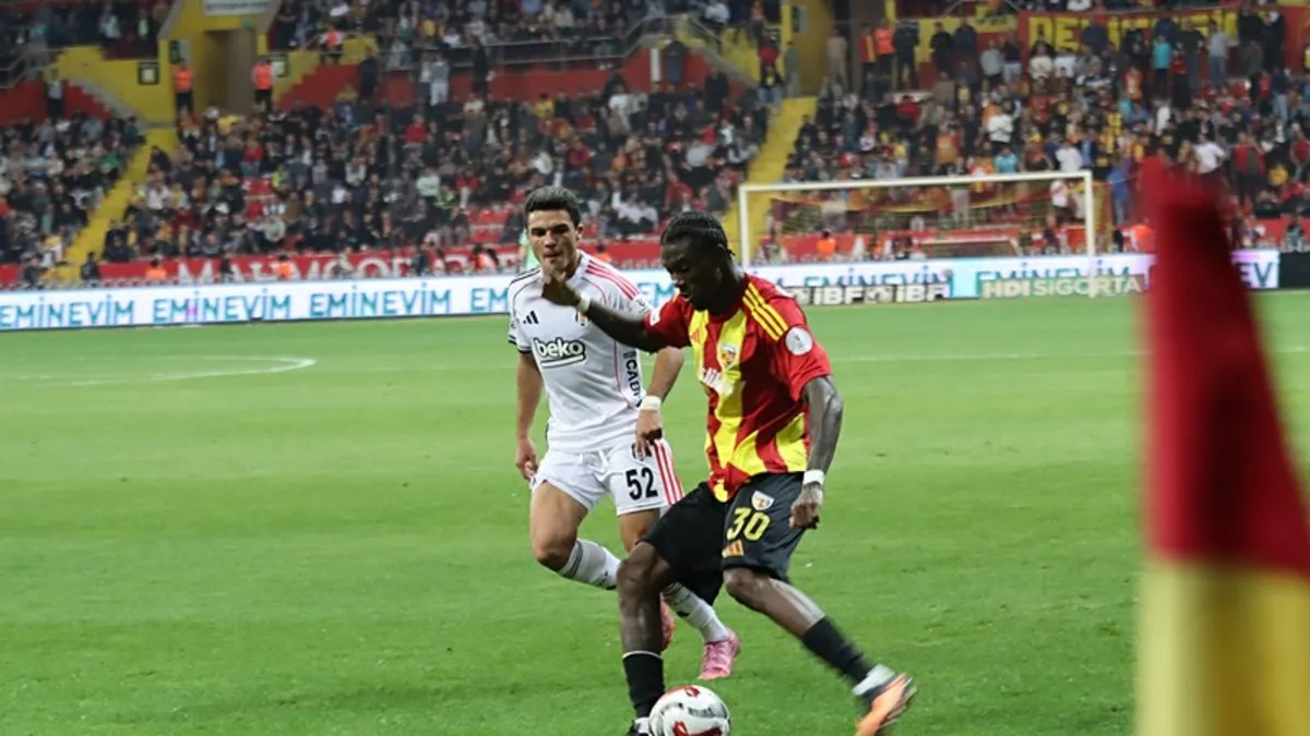 Kartal Kayseri'de yüksekten uçtu! Rafa Silva'dan hat-trick şov