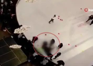 Son dakika: İstanbul'da AVM'de intihar şoku