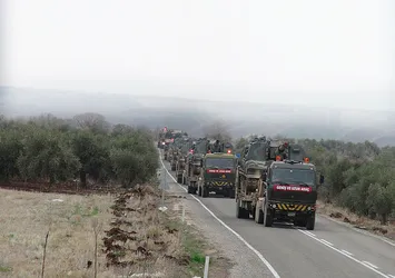 Suriye sınırına 40 araçlık askeri sevkiyat