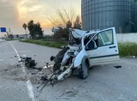 Kontrolden çıkan araç istinat duvarına çarptı