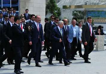 Başbakan'dan Ege'deki depremle ilgili açıklama