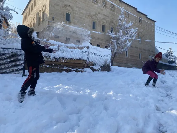 1671777356360.jpg Kara kış geldi ❄️ Beyaz örtüyle kaplanacaklar | Meteoroloji uyardı: Pazar gününe dikkat | Zemheri etkili olmaya başlıyor - 8