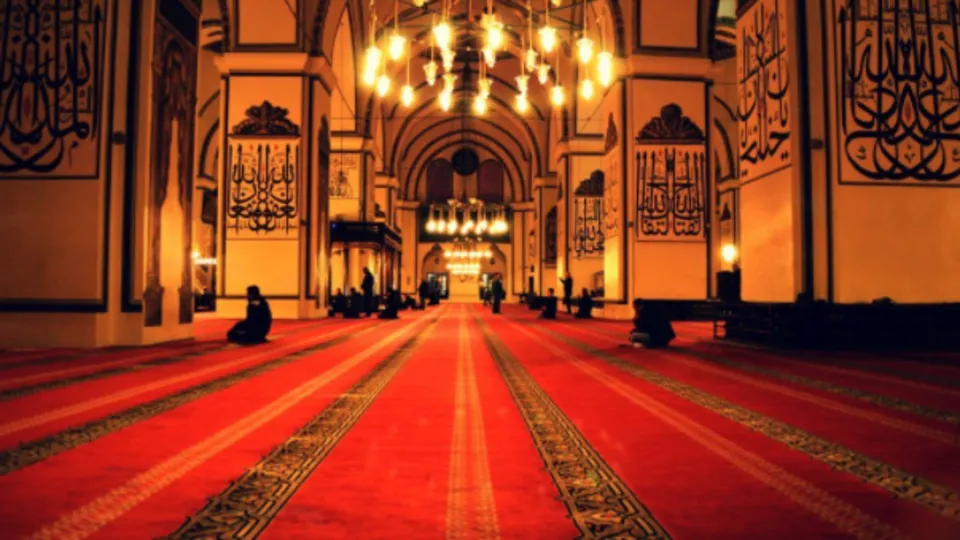 Ekrem İmamoğlu cami karşıtı çıktı! İşte son 5 yılda yapımı engellenen cami sayısı