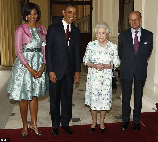 Obama’lar Kraliyet Ailesi’yle