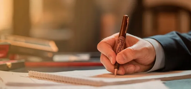 Ahmet Cemil hangi roman kahramanı?