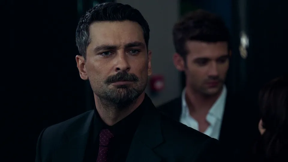 Aynadaki Yabancı’dan ikinci tanıtım!