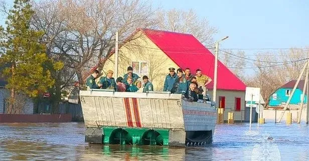 Rusya’da sel felaketi! Baraj patladı: Binlerce ev sular altında kaldı | Acil durum ilan edildi
