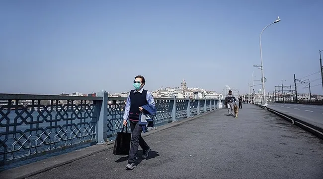 İçişleri Bakanlığı’ndan yeni koronavirüs genelgesi! Bu geceden itibaren kafe ve restoranlarda canlı müzik olmayacak