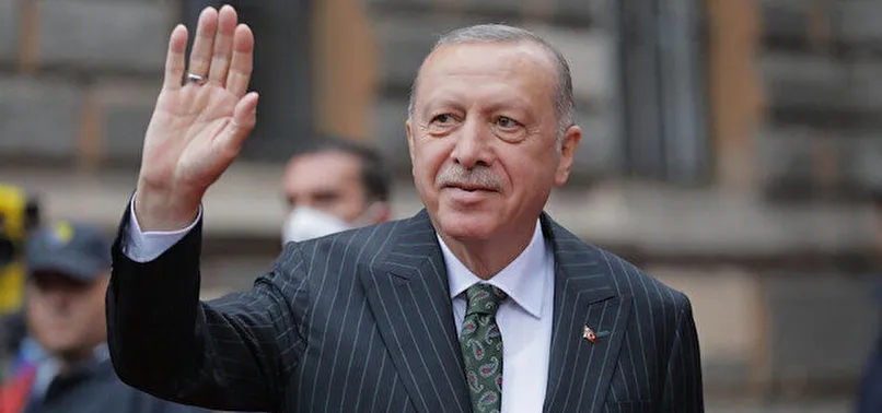 Başkan Erdoğan'a sosyal medyadan doğum günü tebrikleri: #İyikiDoğdunREİS