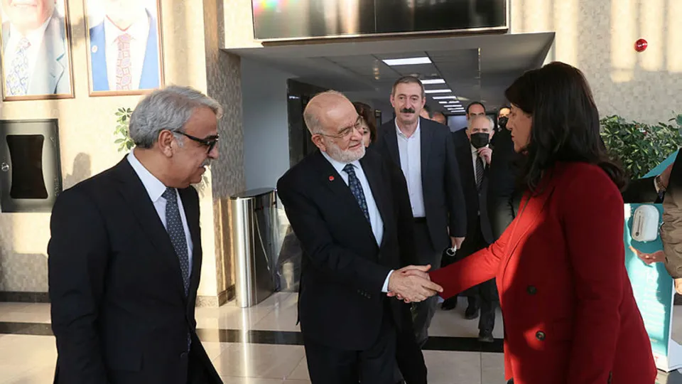 HDP’den Saadet Partisi’ne ziyaret! Temel Karamollaoğlu: Hoşunuza gitmeyecek bir konu var