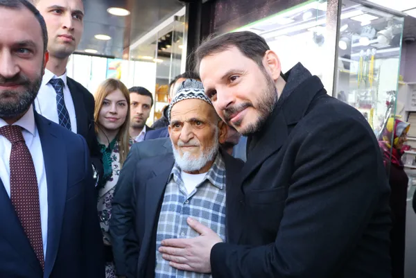 Bakan Berat Albayrak: Belediye Başkanı vatandaşıyla omuz omuza olmalı, terör örgütleriyle değil - 3
