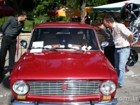 1976 model Murat 124’e 30 bin TL masraf yaptı! Görenler gözlerine inanamadı...