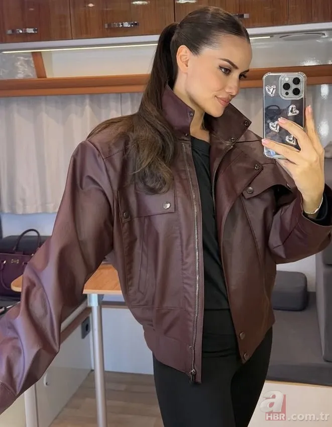 Burak Özçivit'in eşi Fahriye Evcen 11 yıl sonra okuduğu üniversiteyi ziyaret etti! 4