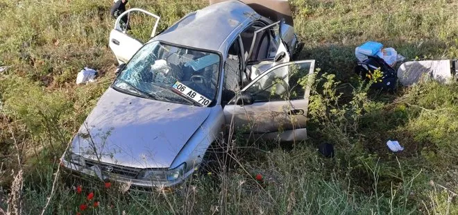 Çorum’da kontrolden çıkan araç tarlaya uçtu: 3’ü çocuk 7 yaralı