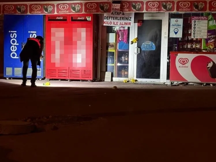 Kayseri'de markete molotoflu saldırı girişimi! Molotof marketin içine girmedi, olası facia önlendi, soruşturma başlatıldı - 3