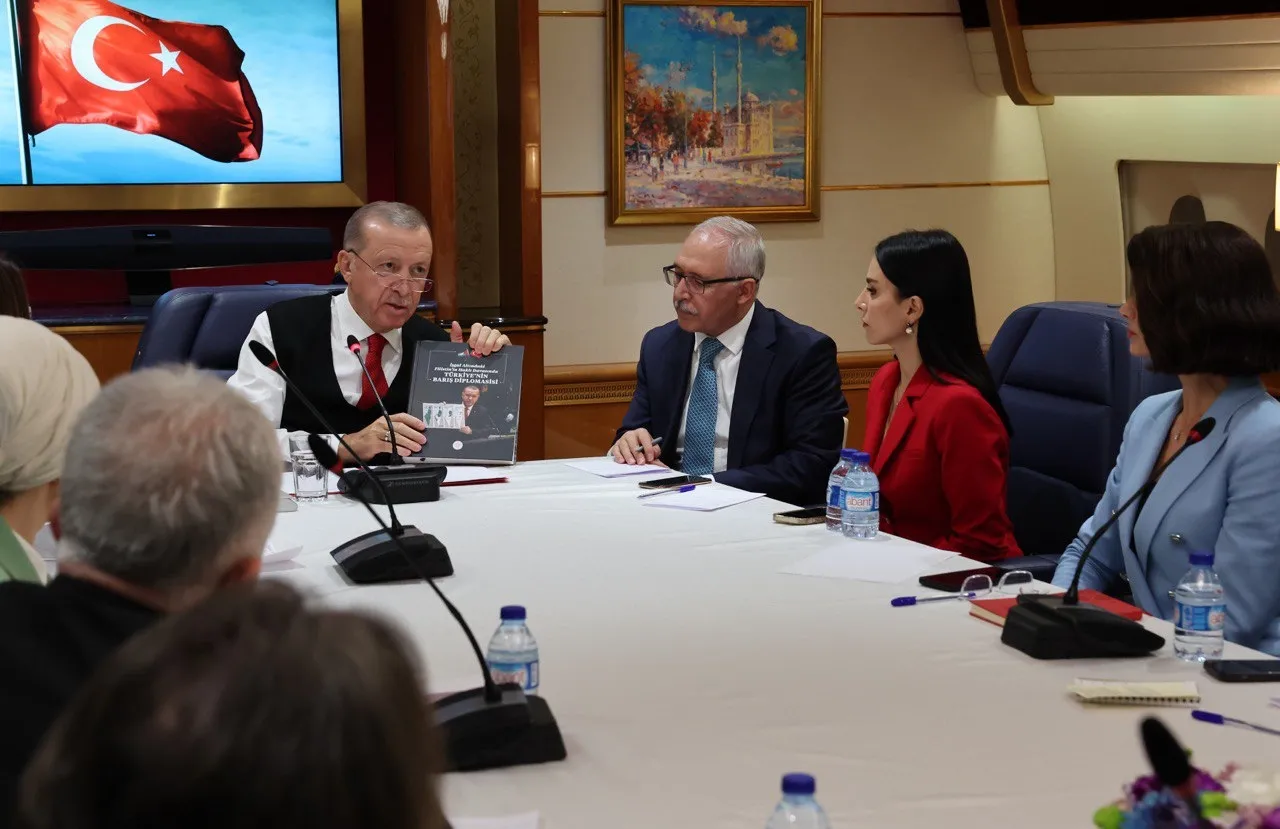Başkan Erdoğan'dan Birleşik Arap Emirlikleri ziyareti dönüşünde flaş açıklamalar: Gazze kasapları gereken cezaları almalı