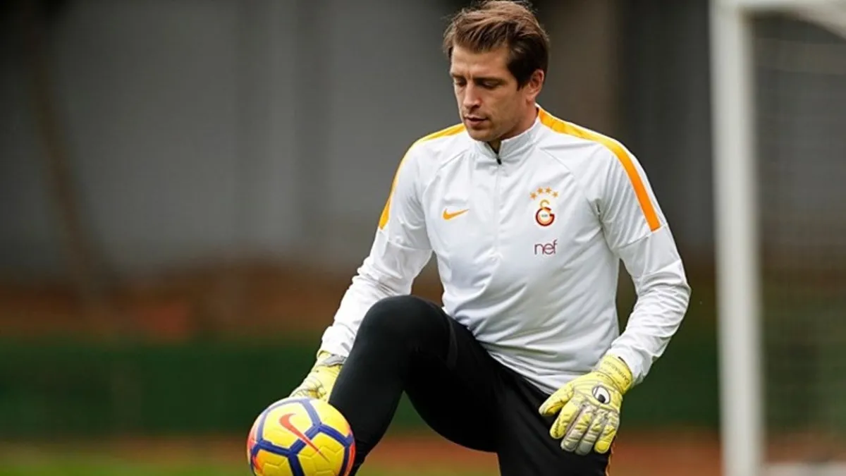 Galatasaraylı eski Fransız milli kaleciden Türkiye'ye övgü: Fransa'dan daha güvenli...