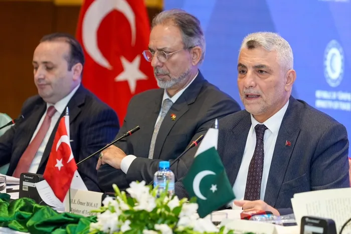 1723138965308.jpg Ticaret Bakanı Ömer Bolat Pakistan'da! Ticaret hacmi hedefi: 5 milyar dolar! - 3