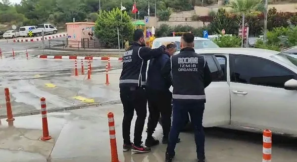FETÖ’ye şok operasyon! Kapatılan Zaman Gazetesi’nin Genel Yayın Yönetmen Yardımcısı Mehmet Kamış yakalandı