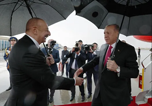 İlham Aliyev Başkan Erdoğan’ı Nahçıvan’dan el sallayarak uğurladı!