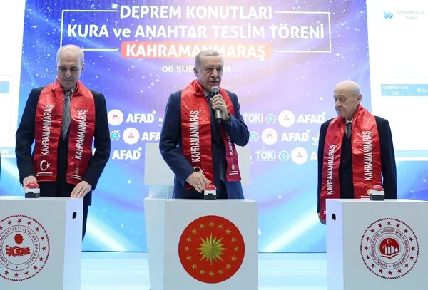 1707224605545.jpeg MHP lideri Devlet Bahçeli'den Kahramanmaraş'ta önemli mesajlar: Türkiye tek nefes, tek yürek halinde kenetlenmiştir - 1
