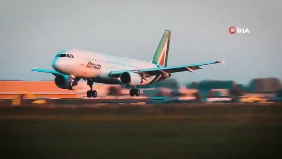 Ekonomik kriz İtalya’yı da vurdu! Alitalia son uçuşunu yaptı