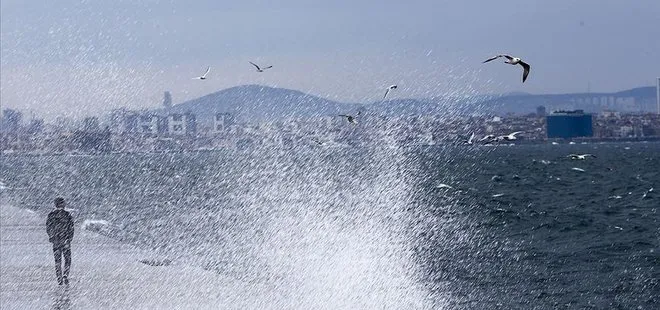 İstanbul’da vapur seferlerine hava muhalefeti! Hangi seferler iptal edildi