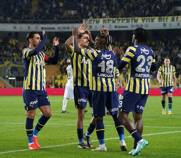 1671745401627.jpg Türkiye Kupası'nda Fenerbahçe-Galatasaray derbisi yaşanabilir! Gözler bugünkü kura çekiminde! ZTK son 16 heyecanı... - 3