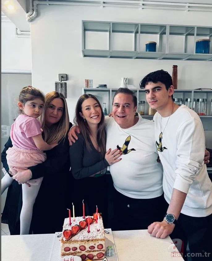 Mehmet Ali Erbil çocuklarıyla paylaştı! Torunu ilgi odağı oldu! "Ne kadar büyümüş" Yasmin Erbil detayı dikkat çekti... 6