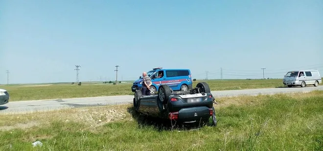 Fren yerine gaza bastı! Aracı takla attı