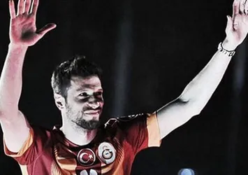 Hakan Balta futbolu bıraktı